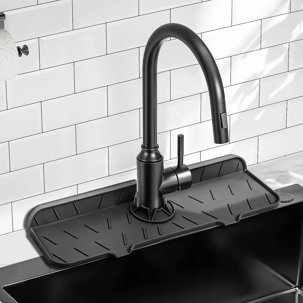 Silicone Kitchen Sink Splash Guard, Large Faucet Mat, Premium Draining Mat, Adjustable Faucet Protector for Kitchen & Bathroom